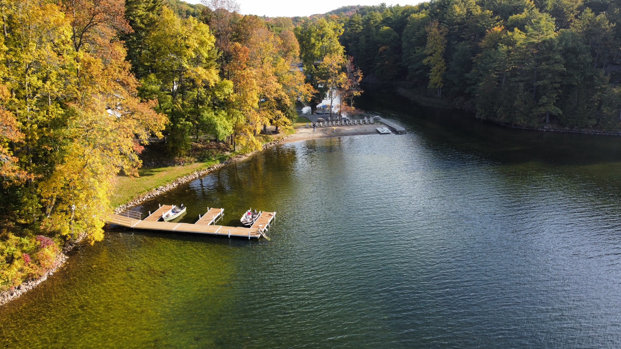 Snug Harbour Resort wilderness retreat with cottage, boat, canoe and